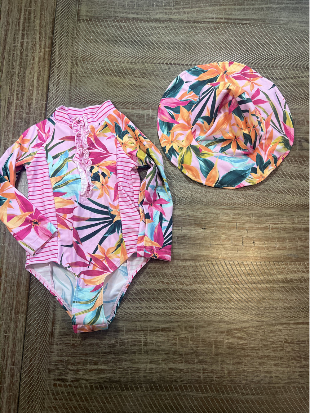 Jessica Simpson Girls 24m long sleeve one piece with matching hat